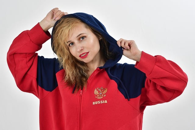 老将强硬打成2+1，全队振奋