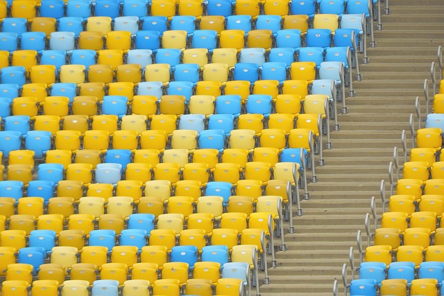 契机下崭露 契机下崭露